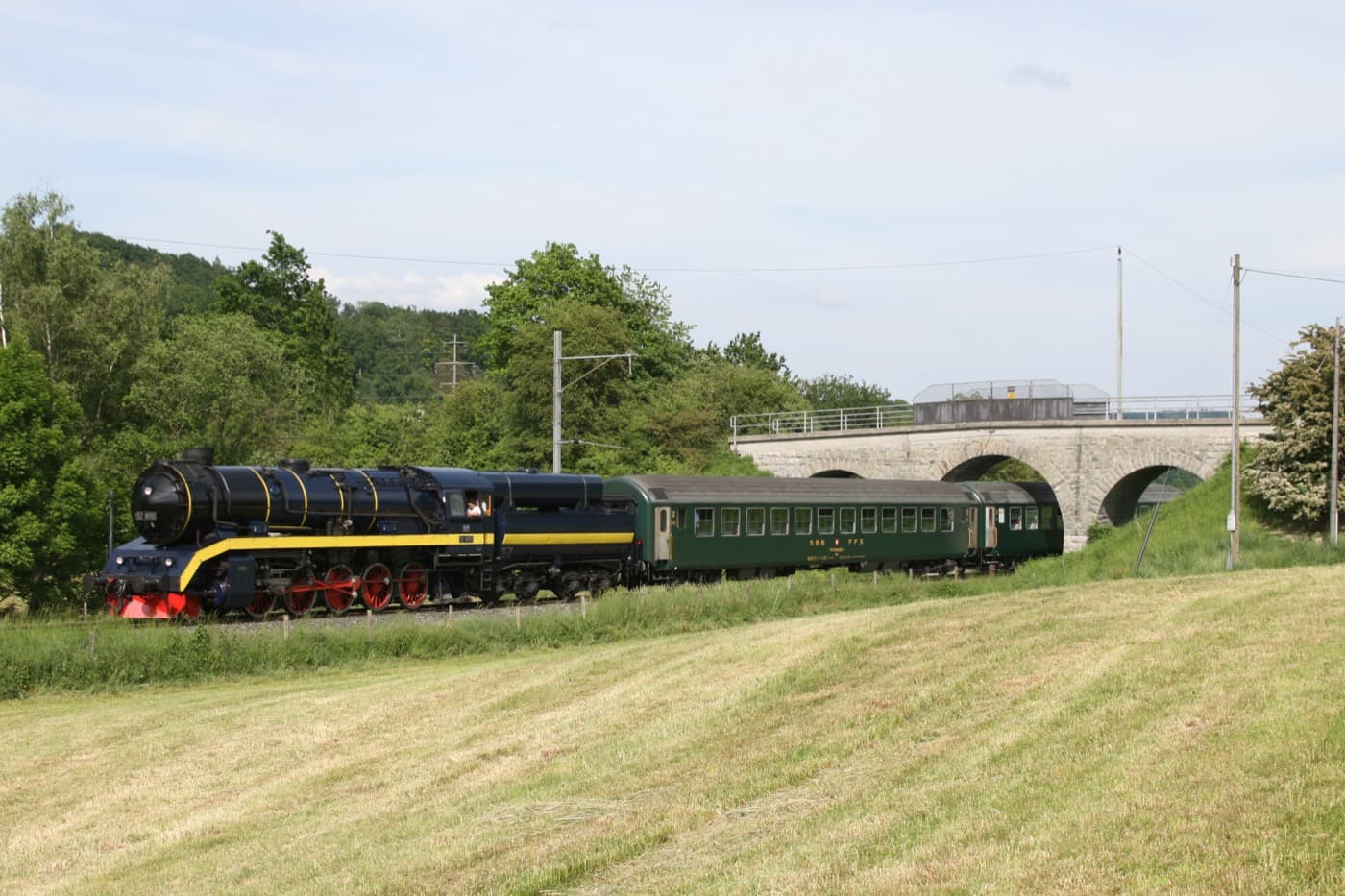 Fahrten mit 528055 · DLM